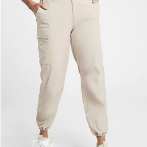 Athleta Trekkie Utility Cargo Pant - Khaki- Size 2